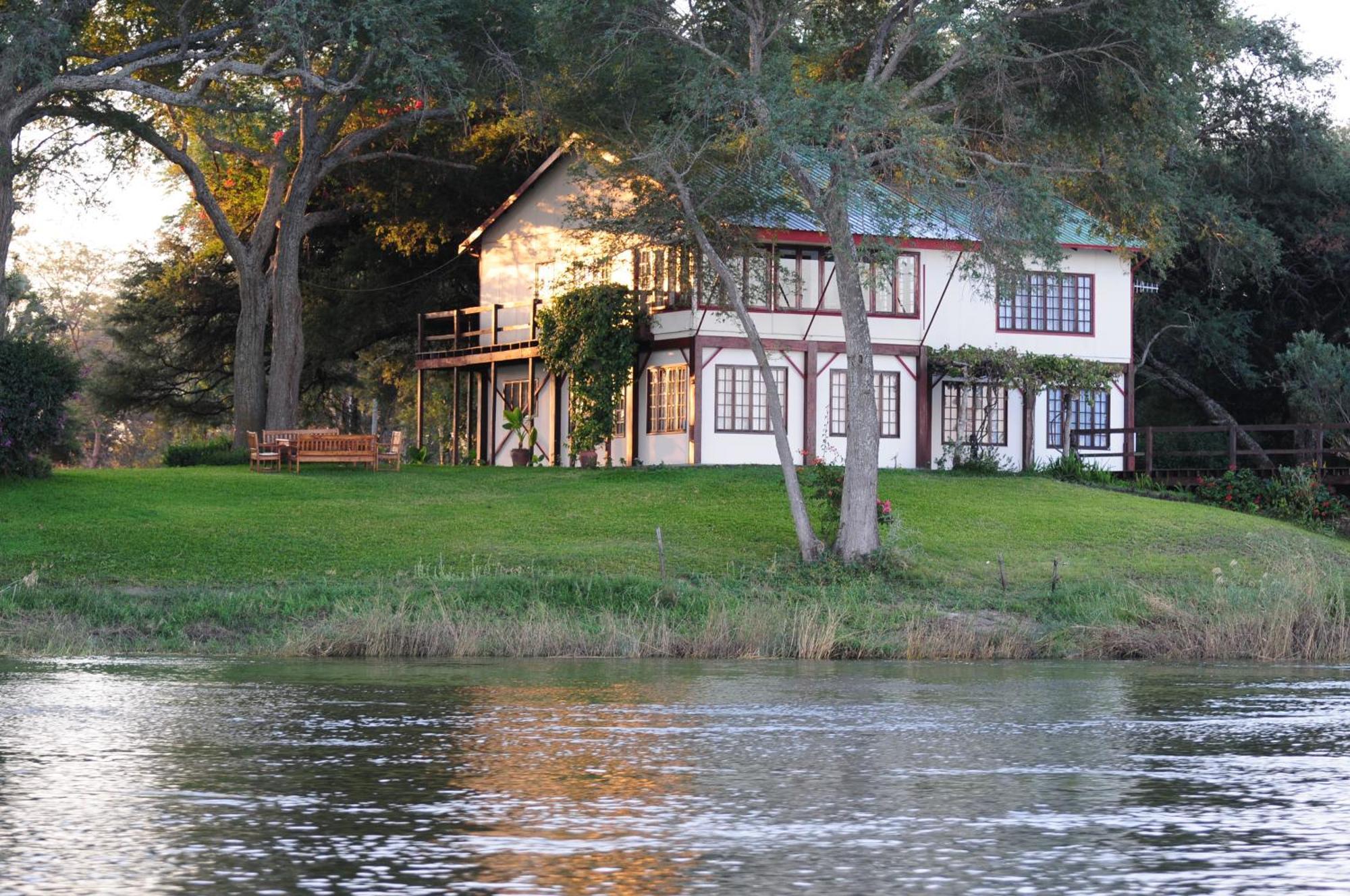 Kayube Estate Bungalows Livingstone Exterior photo